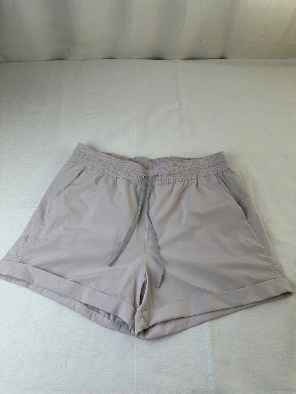 lululemon athletica Women's Light Taupe Drawstring Athletic Shorts